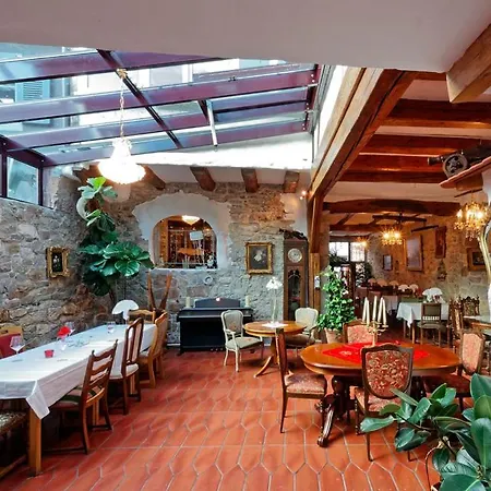 Naturstein & Restaurant Hotel